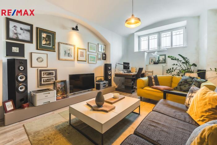 Prodej bytu 3+1, Praha - Vinohrady, U Havlíčkových sadů, 75 m2