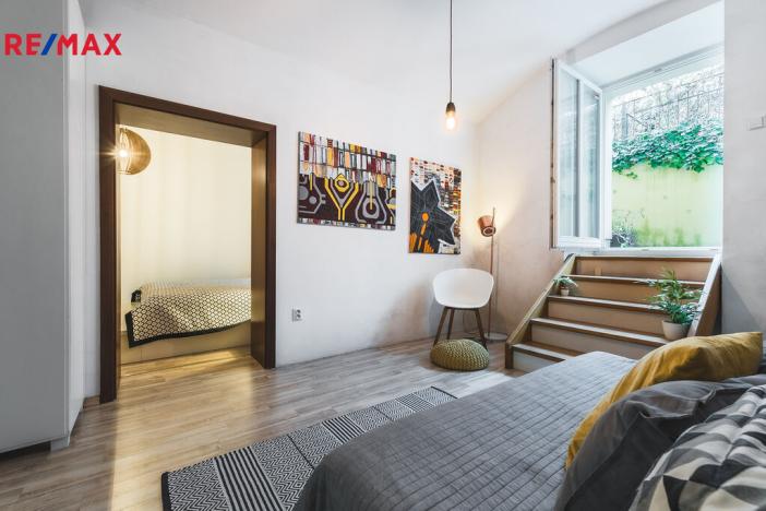 Prodej bytu 3+1, Praha - Vinohrady, U Havlíčkových sadů, 75 m2