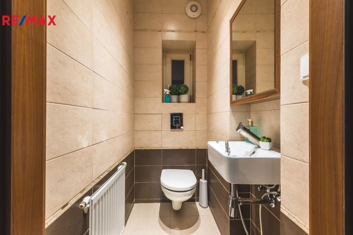 Prodej bytu 3+1, Praha - Vinohrady, U Havlíčkových sadů, 75 m2