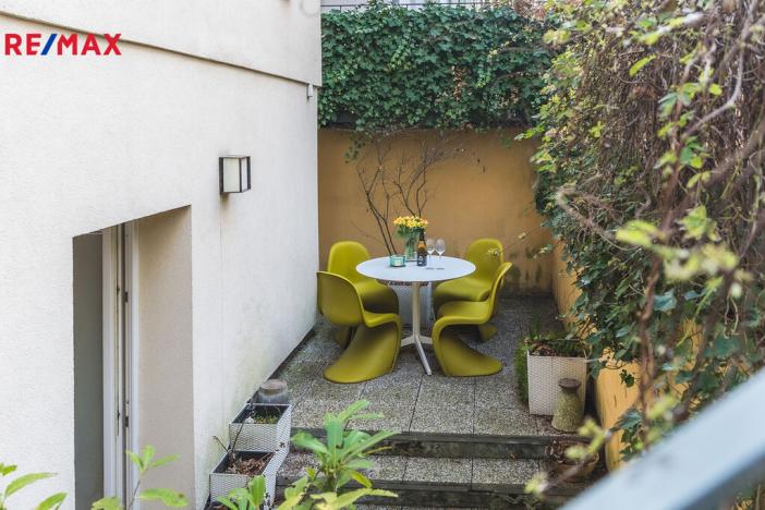 Prodej bytu 3+1, Praha - Vinohrady, U Havlíčkových sadů, 75 m2