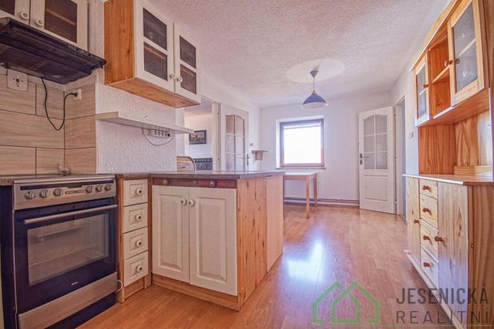Prodej rodinného domu, Žulová, Hlavní, 119 m2