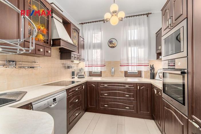 Prodej rodinného domu, Plzeň, Plzenecká, 245 m2