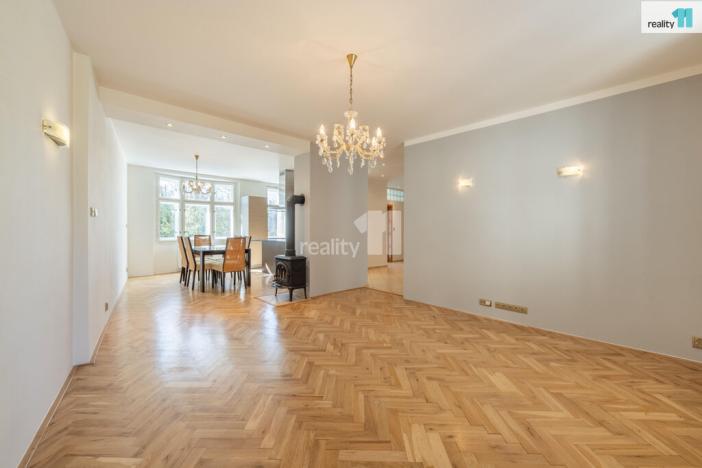 Prodej rodinného domu, Rataje nad Sázavou, náměstí Míru, 468 m2