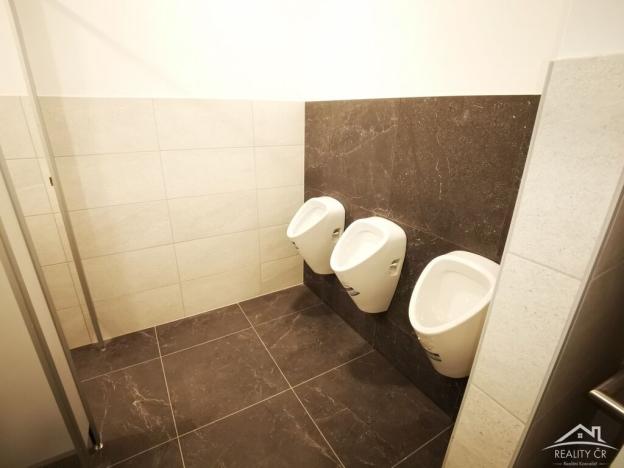 Pronájem skladu, Jihlava, Pávovská, 1094 m2