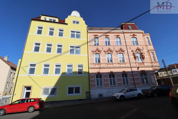 Pronájem bytu 2+kk, Teplice, Dubská, 63 m2