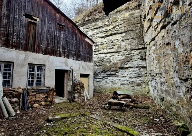 Prodej výrobních prostor, Česká Třebová, 896 m2