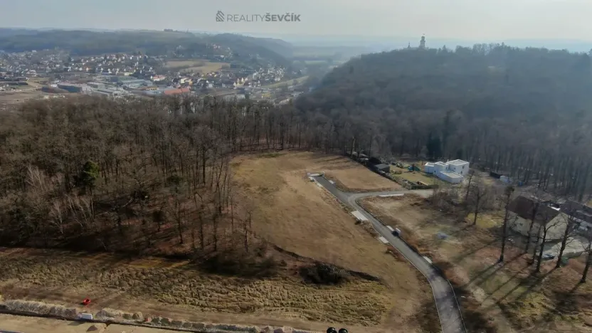 Prodej pozemku pro bydlení, Hluboká nad Vltavou, Lesní, 1050 m2