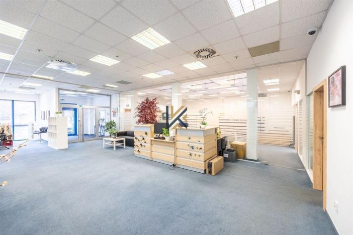 Pronájem kanceláře, Praha - Zličín, Na Radosti, 1030 m2