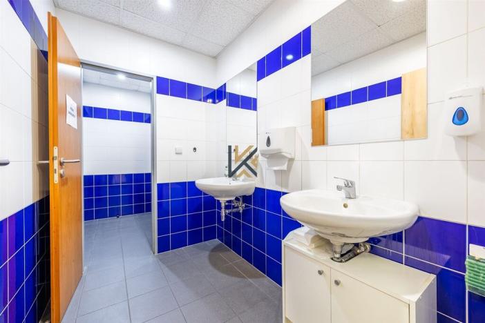 Pronájem kanceláře, Praha - Zličín, Na Radosti, 1030 m2
