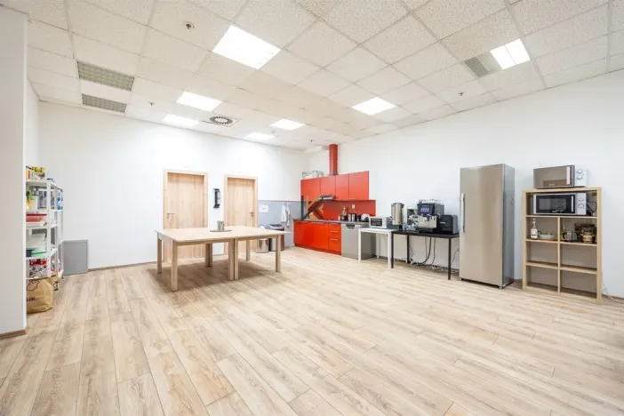 Pronájem obchodního prostoru, Praha - Zličín, Na Radosti, 1030 m2