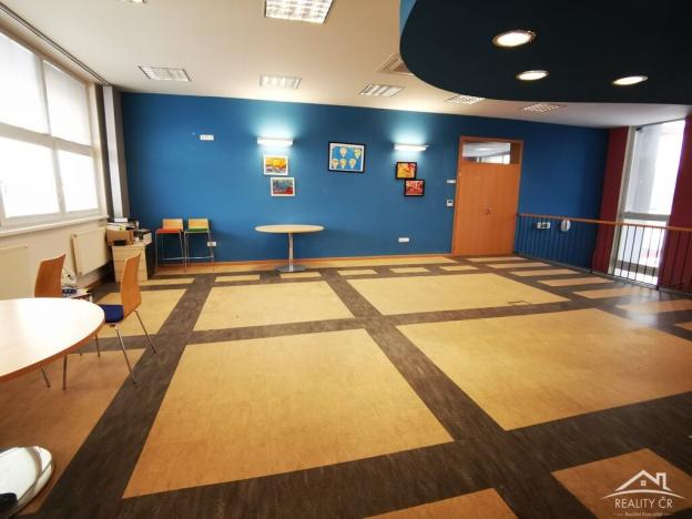 Pronájem kanceláře, Jihlava, Pávovská, 350 m2