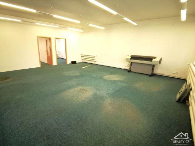 Pronájem kanceláře, Jihlava, Pávovská, 350 m2