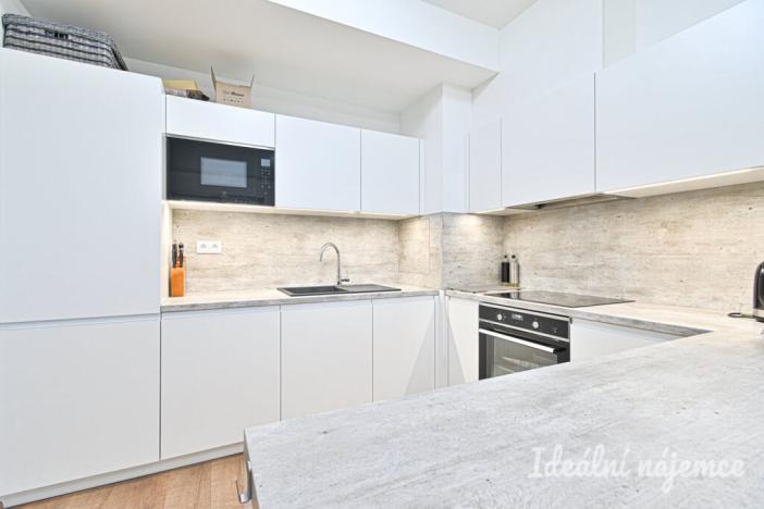 Pronájem bytu 2+kk, Slavkov u Brna, Slovanská, 81 m2