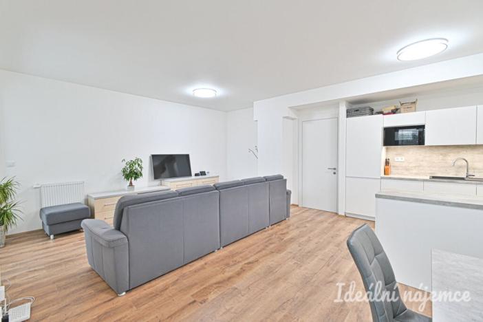 Pronájem bytu 2+kk, Slavkov u Brna, Slovanská, 81 m2