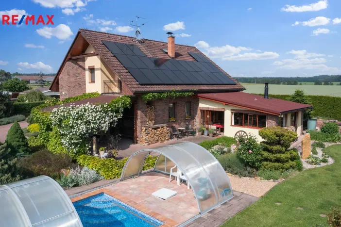 Prodej rodinného domu, Býšť, 4478 m2