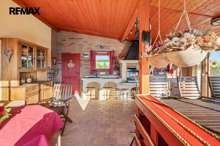 Prodej rodinného domu, Býšť, 4478 m2