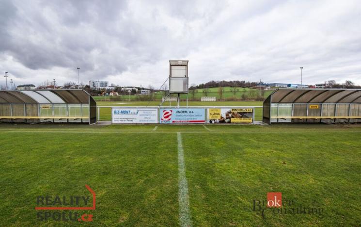 Prodej ubytování, Rosice, Sportovní, 2358 m2