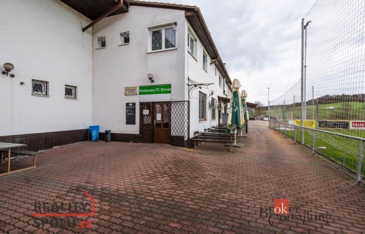 Prodej ubytování, Rosice, Sportovní, 2358 m2