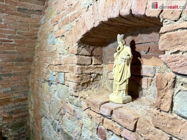 Prodej garáže, Domanín, 150 m2