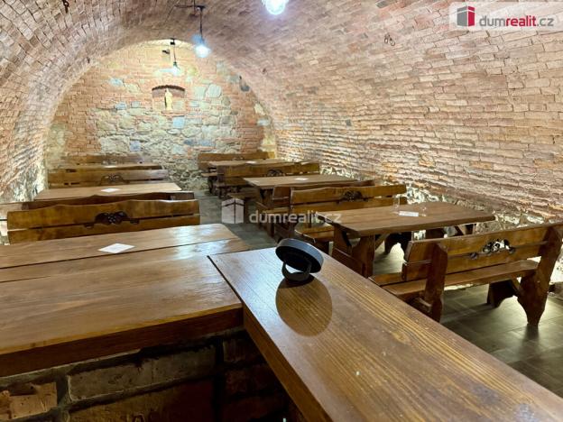 Prodej garáže, Domanín, 150 m2