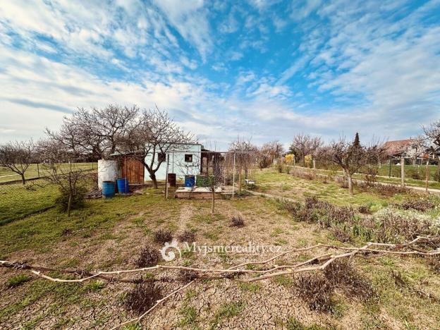 Prodej zahrady, Znojmo, 561 m2