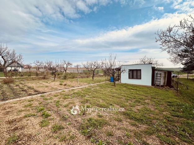 Prodej zahrady, Znojmo, 561 m2