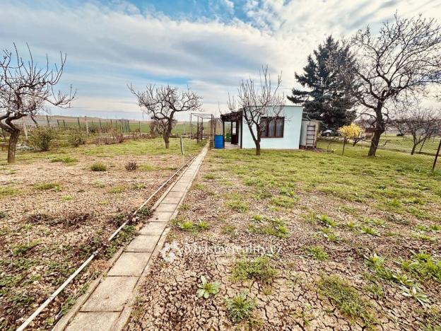 Prodej zahrady, Znojmo, 561 m2