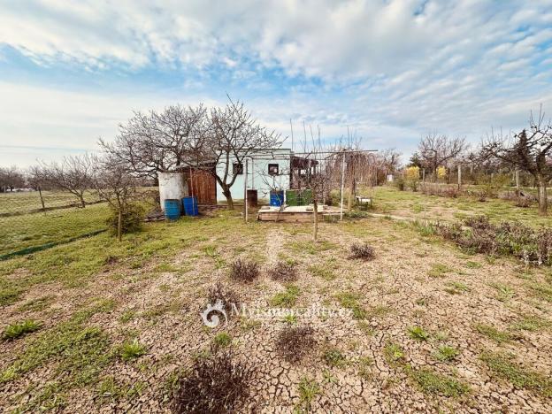 Prodej zahrady, Znojmo, 561 m2