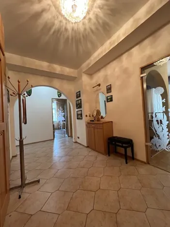 Prodej bytu 3+kk, Karlovy Vary, Poděbradská, 105 m2