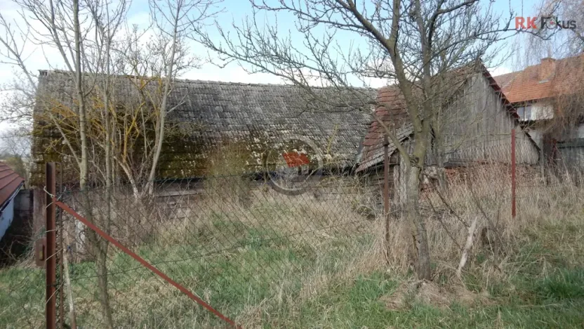 Prodej rodinného domu, Dolní Libochová, 1348 m2