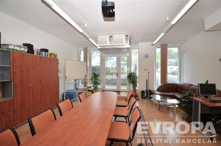 Prodej kanceláře, Praha - Libeň, Nad Okrouhlíkem, 52 m2