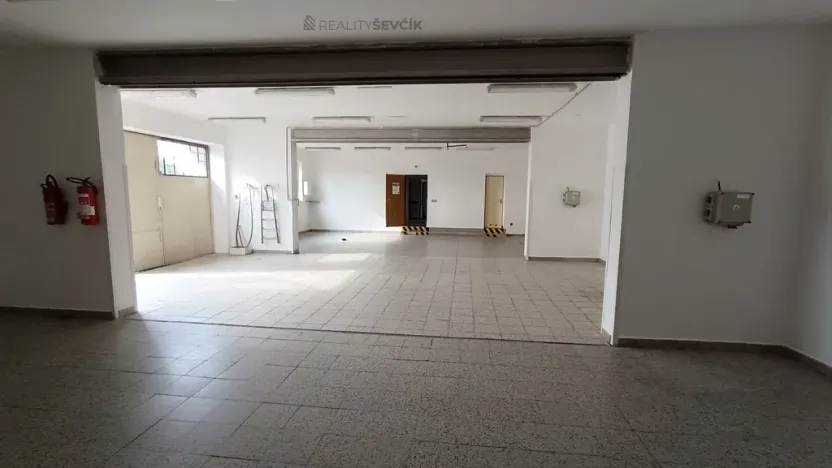 Pronájem výrobních prostor, České Budějovice - České Budějovice 2, České Vrbné, 550 m2