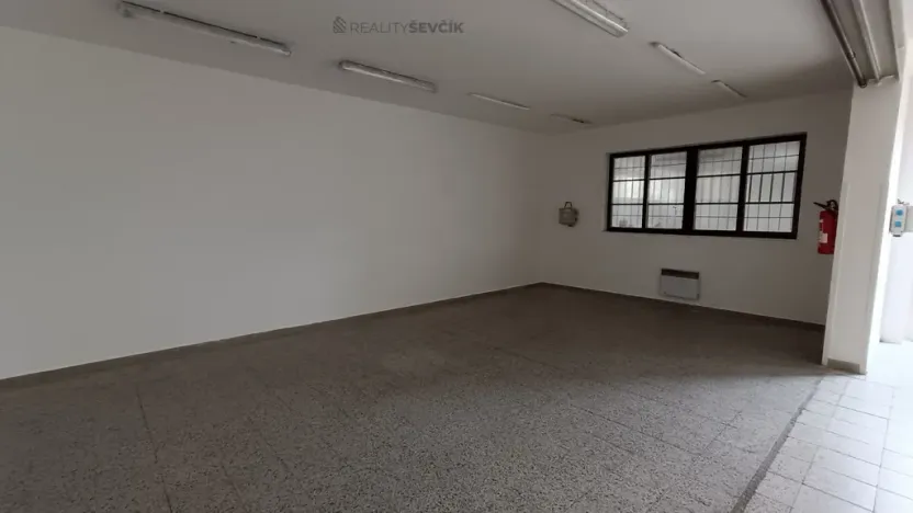 Pronájem výrobních prostor, České Budějovice - České Budějovice 2, České Vrbné, 550 m2