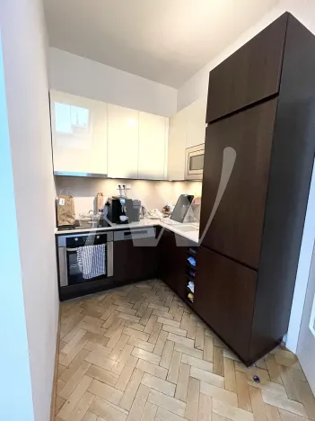 Pronájem kanceláře, Praha - Nové Město, 28. října, 102 m2