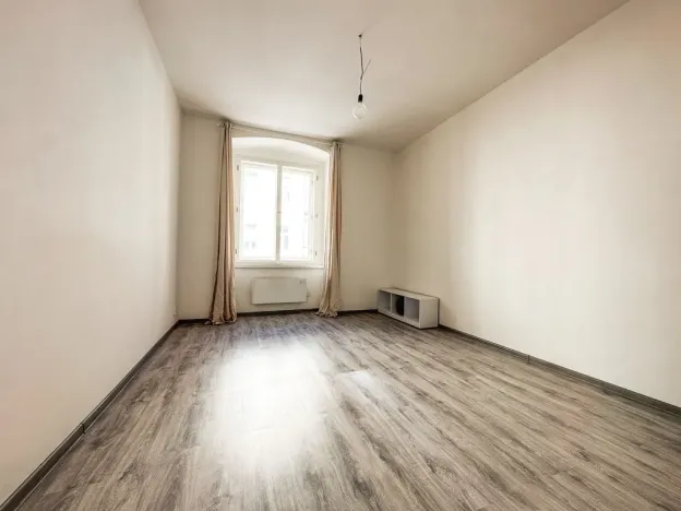 Pronájem bytu 1+1, Praha - Žižkov, Jeronýmova, 32 m2