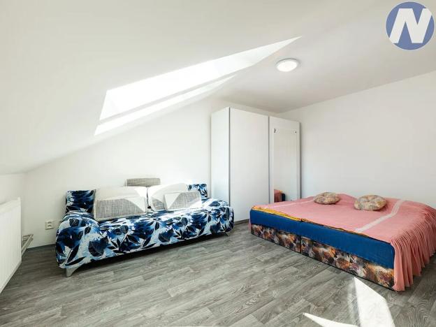 Prodej rodinného domu, Borová Lada, 214 m2