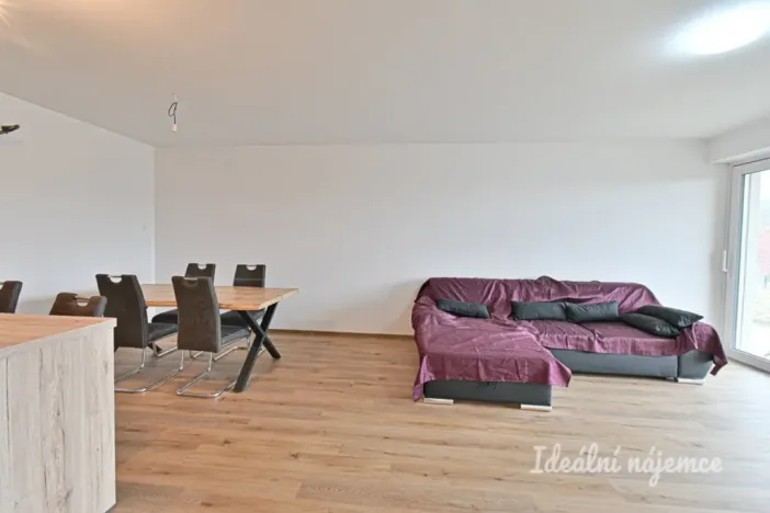 Pronájem bytu 4+kk, Mokrá-Horákov - Mokrá, 127 m2