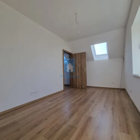 Prodej bytu 4+1, Praha - Běchovice, Pplk. Nováčka, 139 m2