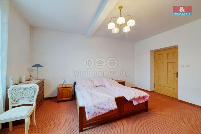 Prodej rodinného domu, Podhradí, 370 m2