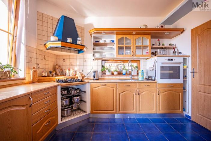 Prodej rodinného domu, Lužice, 200 m2