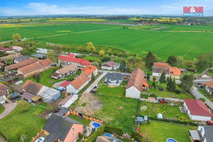 Prodej pozemku pro bydlení, Sezemice - Kladina, 1108 m2