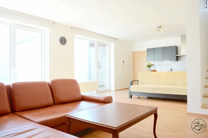 Pronájem rodinného domu, Chýně, Střední, 131 m2