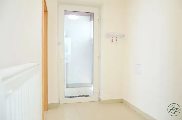 Pronájem rodinného domu, Chýně, Střední, 131 m2