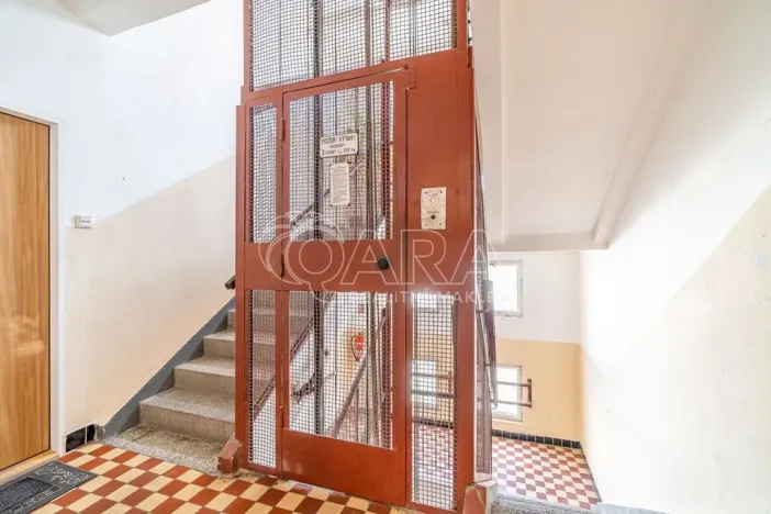 Pronájem bytu 2+kk, Kralupy nad Vltavou - Lobeček, nám. Mládežníků, 38 m2
