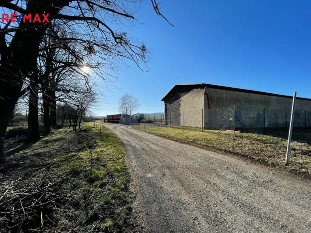 Prodej komerčního pozemku, Vražné, 6703 m2