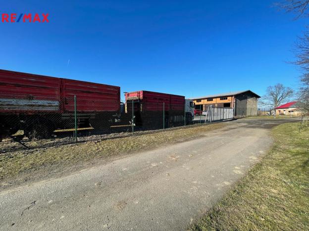 Prodej komerčního pozemku, Vražné, 6704 m2