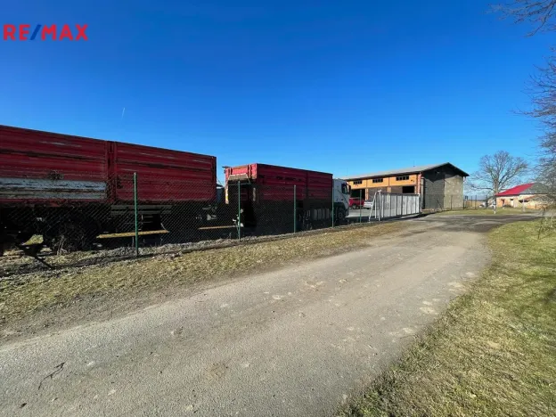 Prodej komerčního pozemku, Vražné, 6704 m2