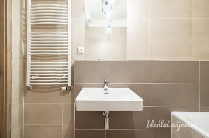 Pronájem bytu 2+kk, Praha - Prosek, Čakovická, 41 m2