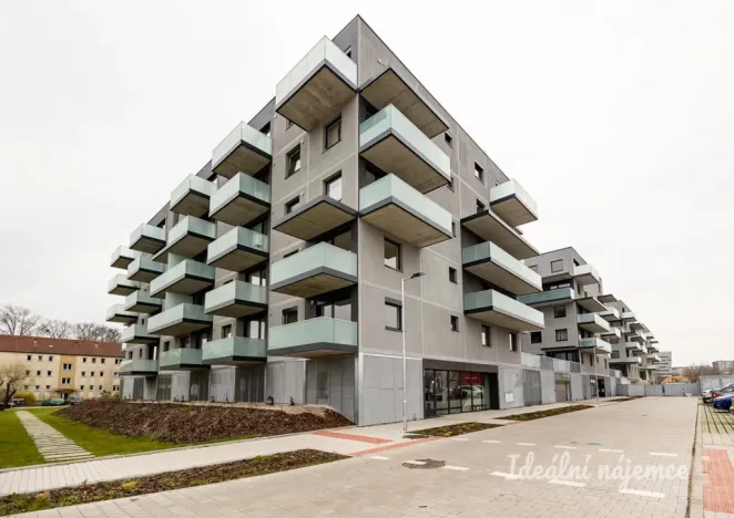 Pronájem bytu 2+kk, Praha - Prosek, Čakovická, 41 m2