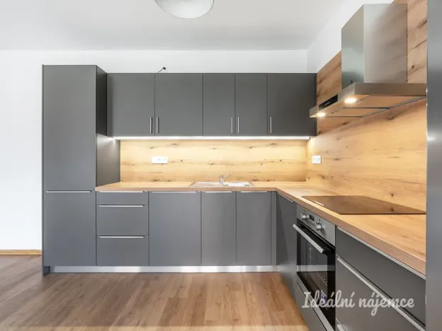 Pronájem bytu 3+kk, Praha - Kamýk, Zárubova, 68 m2